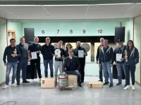 Gruppenfoto Siegermannschaften Vereinsschießen